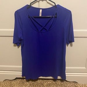 Gilli woman’s cross blue shirt size medium